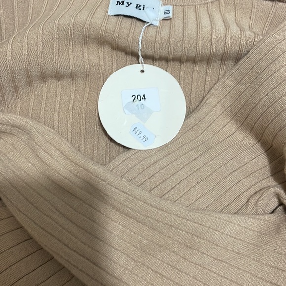 Long beige dress - Picture 5 of 5